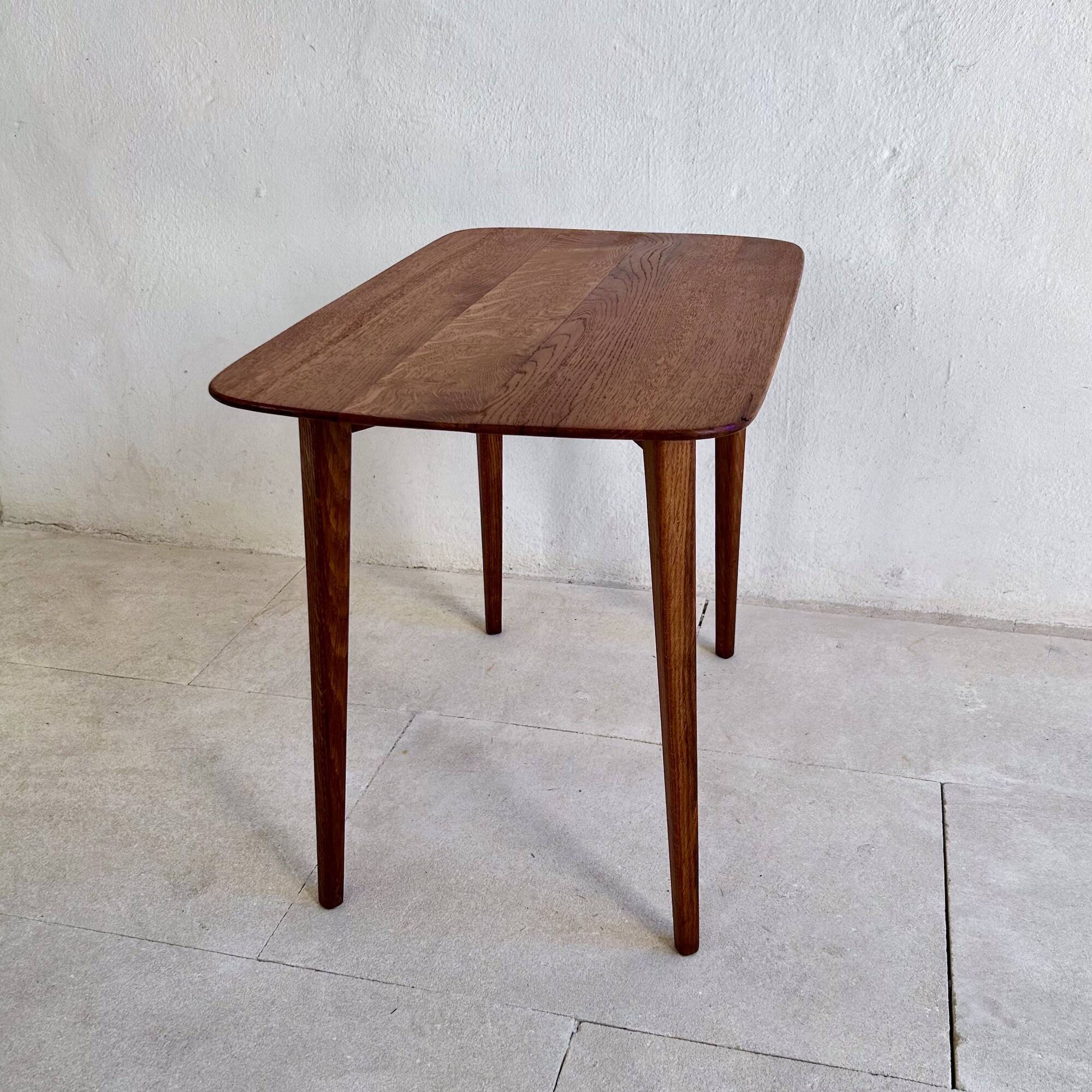 Coffee table - Scandinavian -