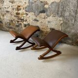 Set of 2 wooden and studded leather footrests