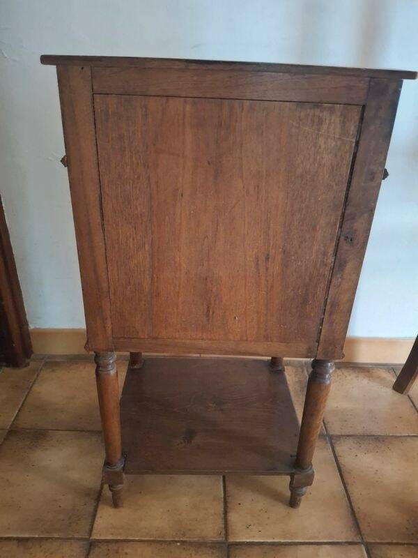 Table ancienne de chevet