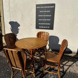 Rattan and chestnut living room