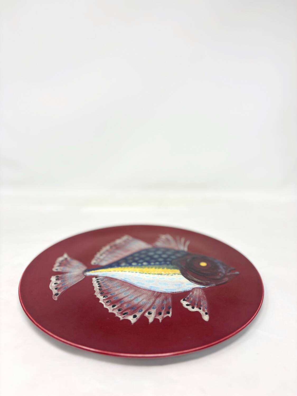 Plate with fish design in Leuven ceramic