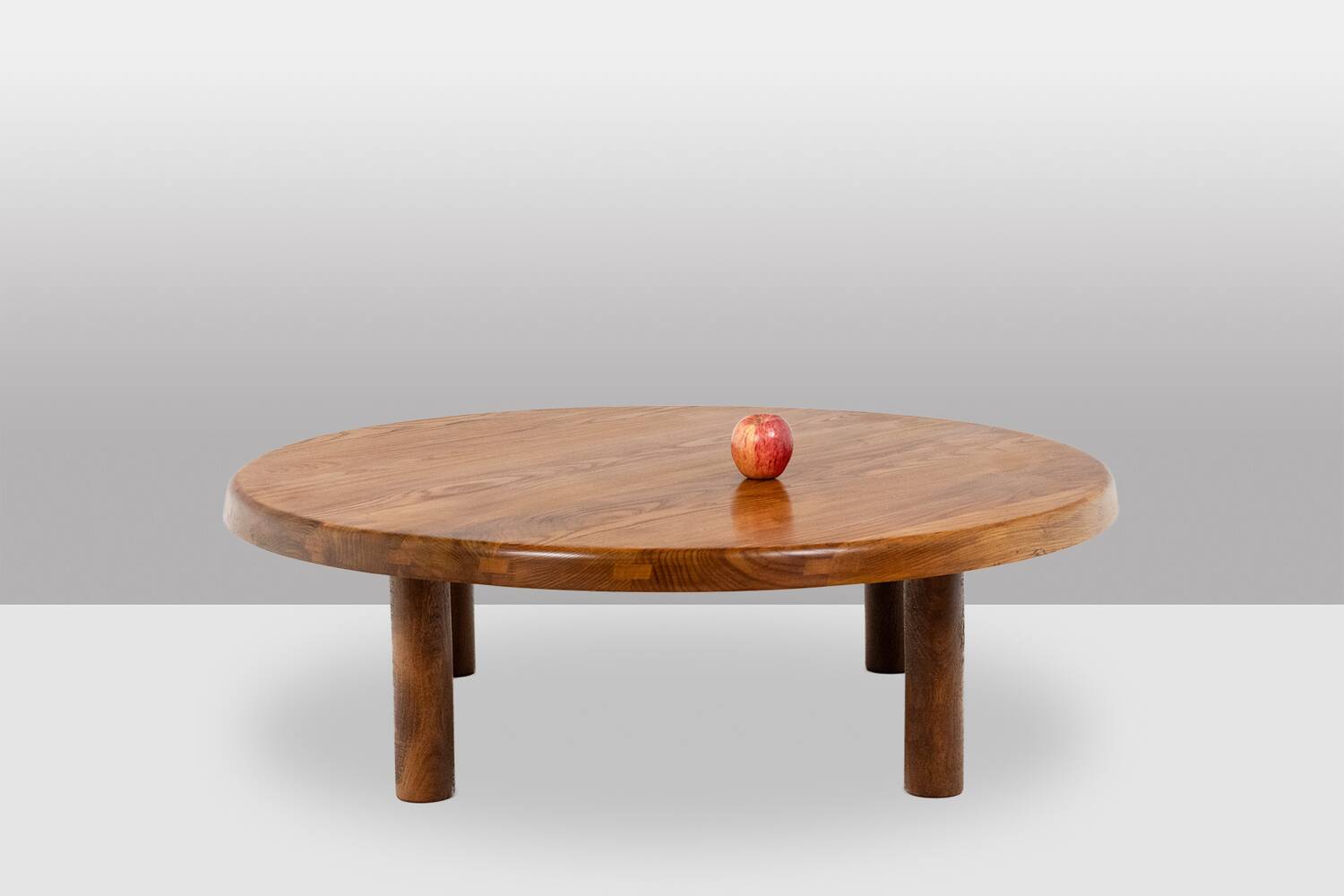 Pierre Chapo. Table basse en orme massif blond. Années 1970.