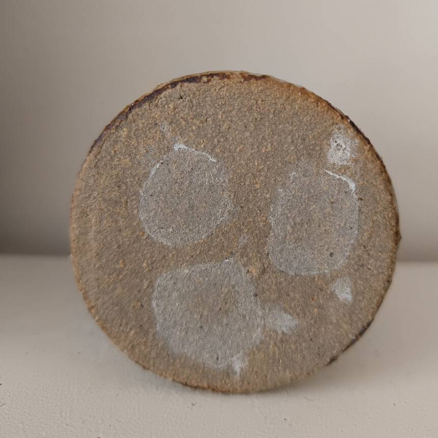 Mini vase in raw stoneware