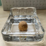 Cendrier à pipe vintage en verre moulé