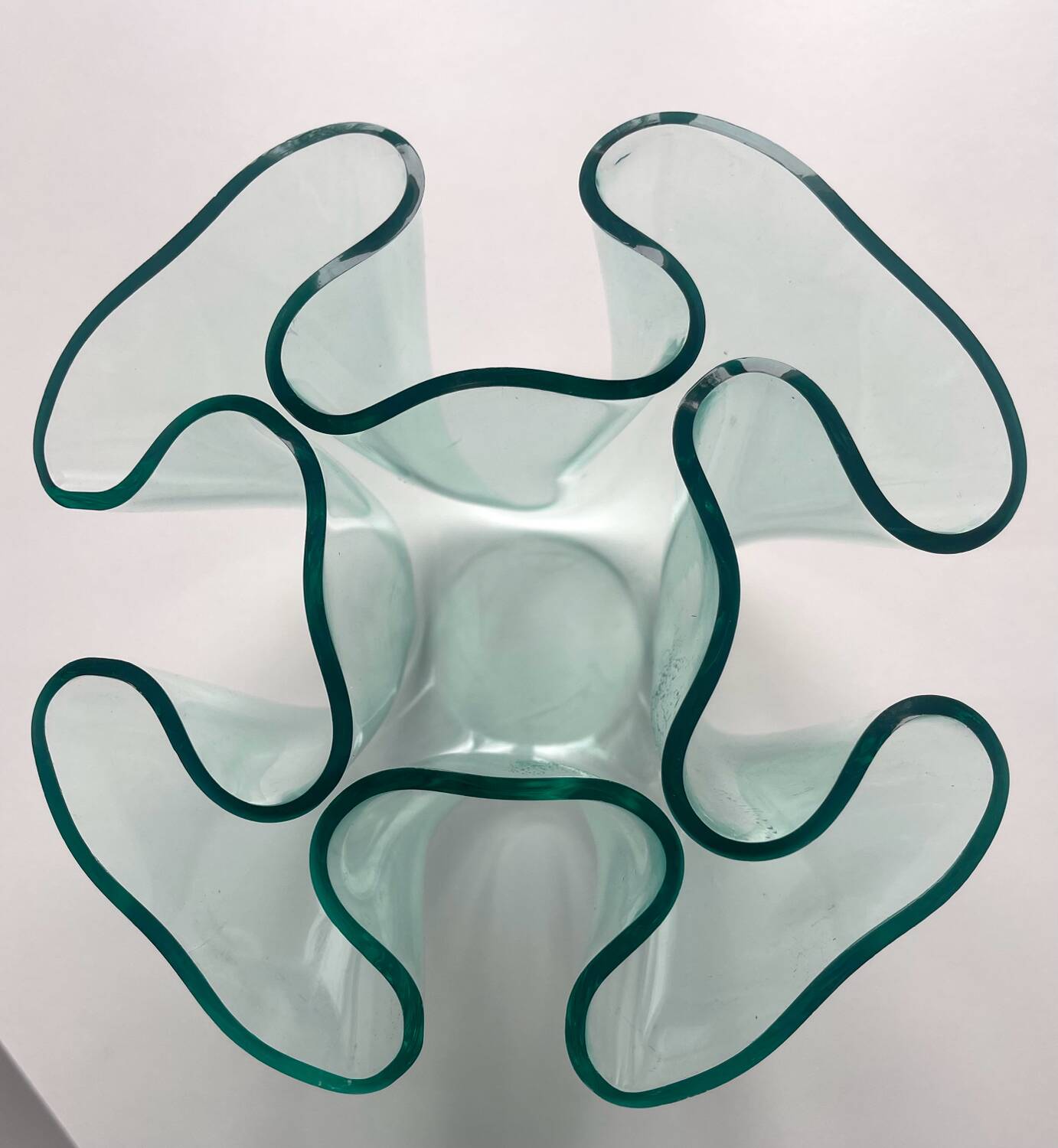 Plexi handkerchief vase 1980