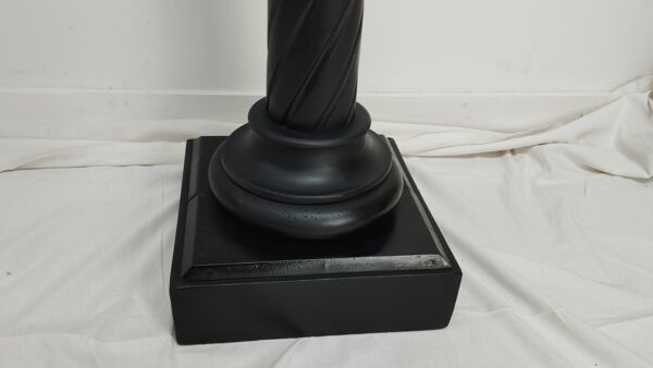 Colonne en bois noirci début XXe