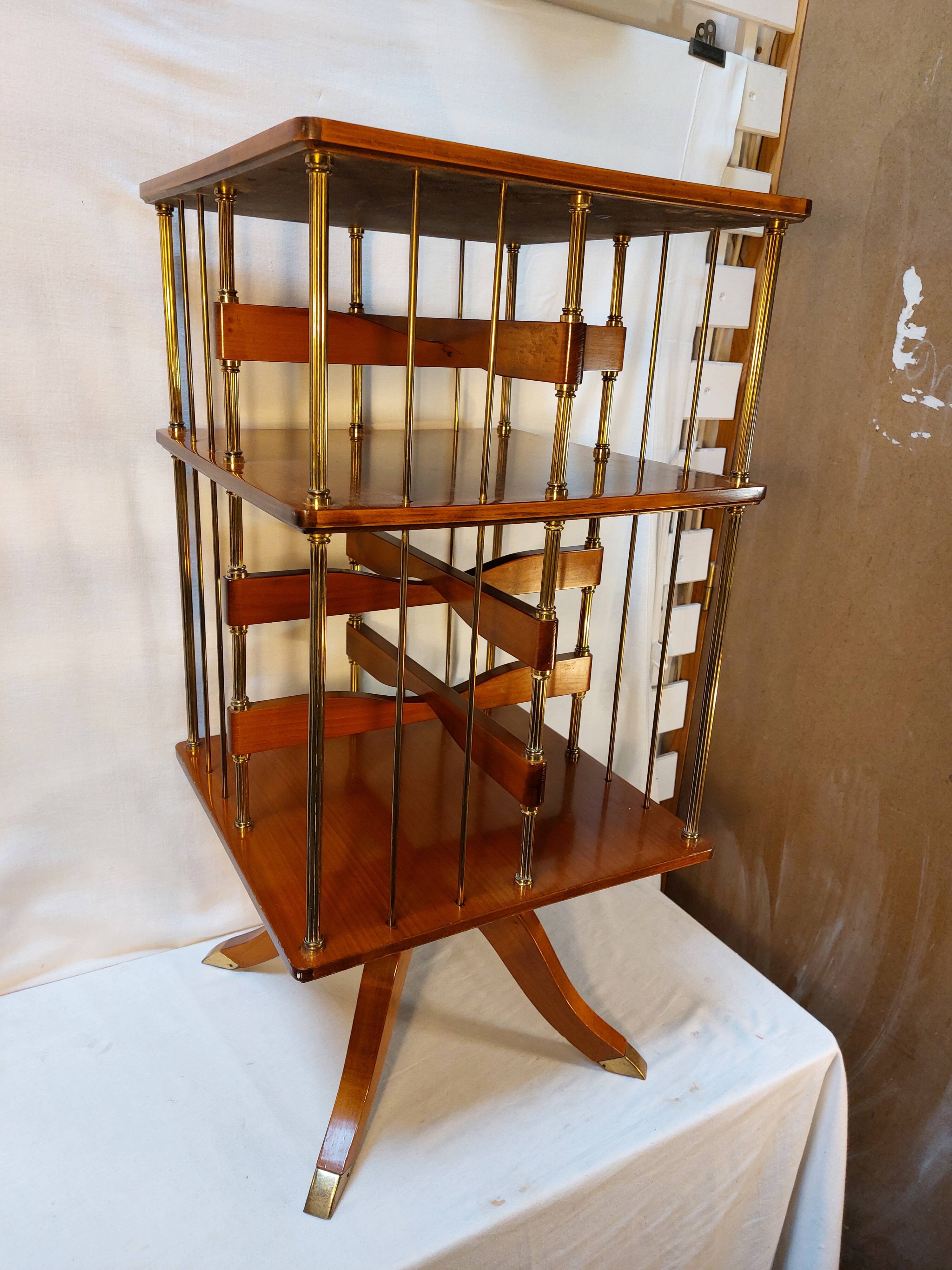 Rotating library on a four-legged stand - Vintage 56/60