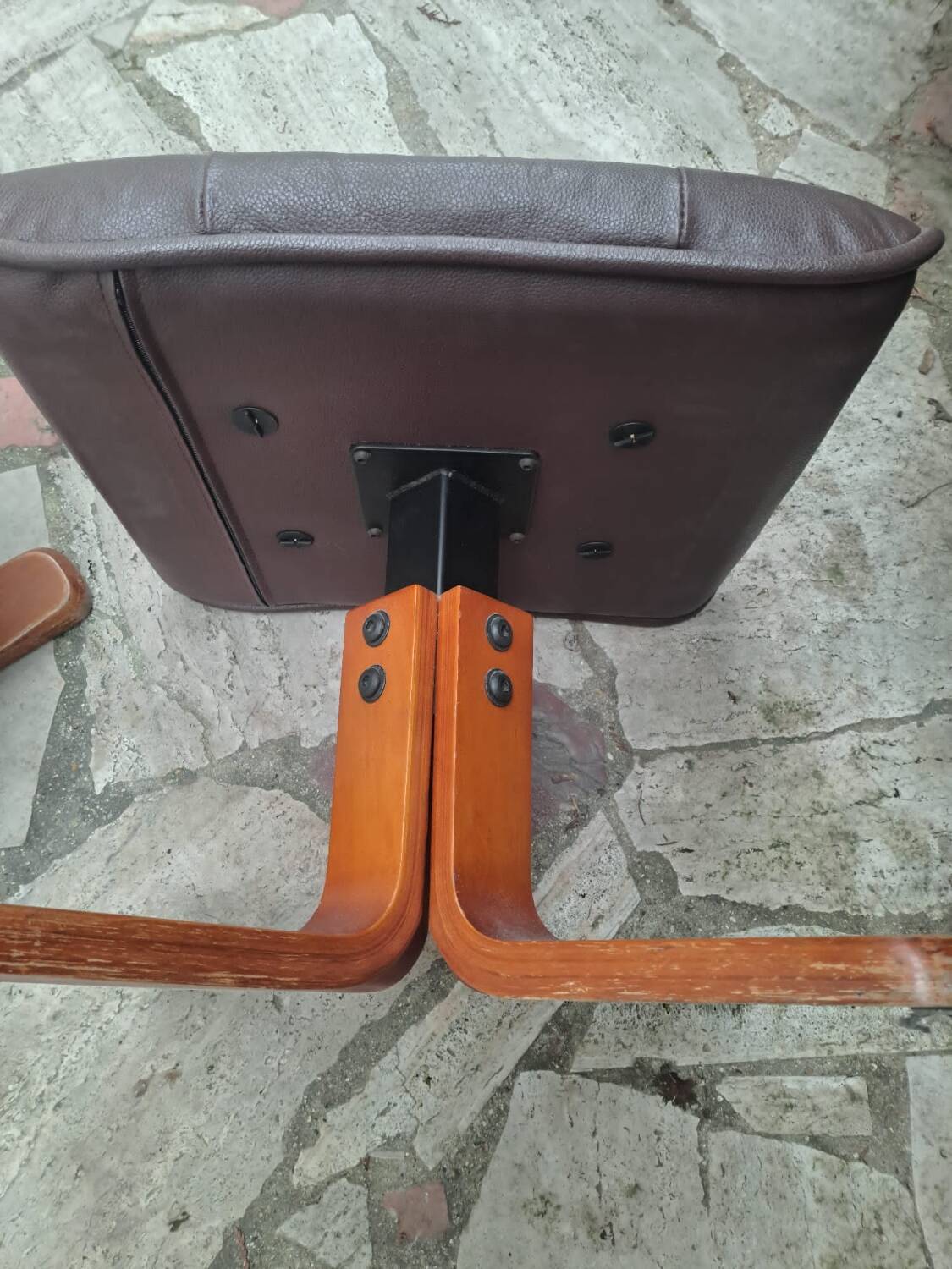 Set of 80s footrests in wooden skai