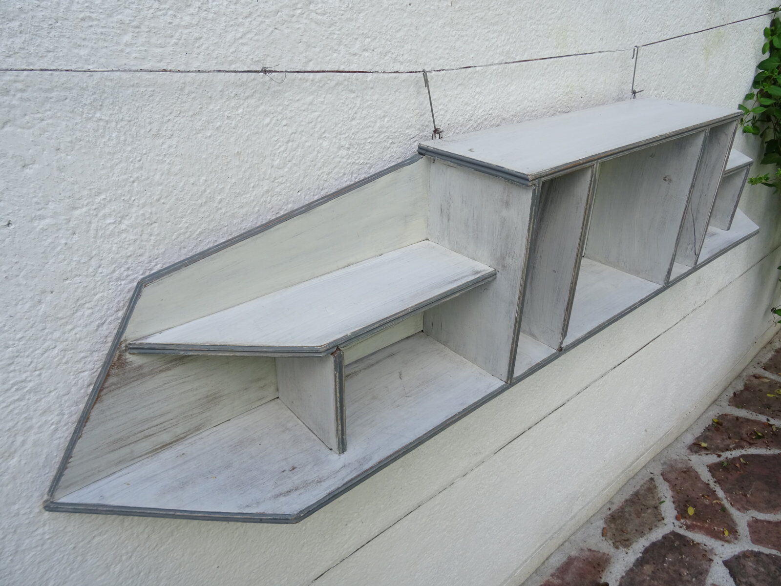 Shabby chic wall shelf