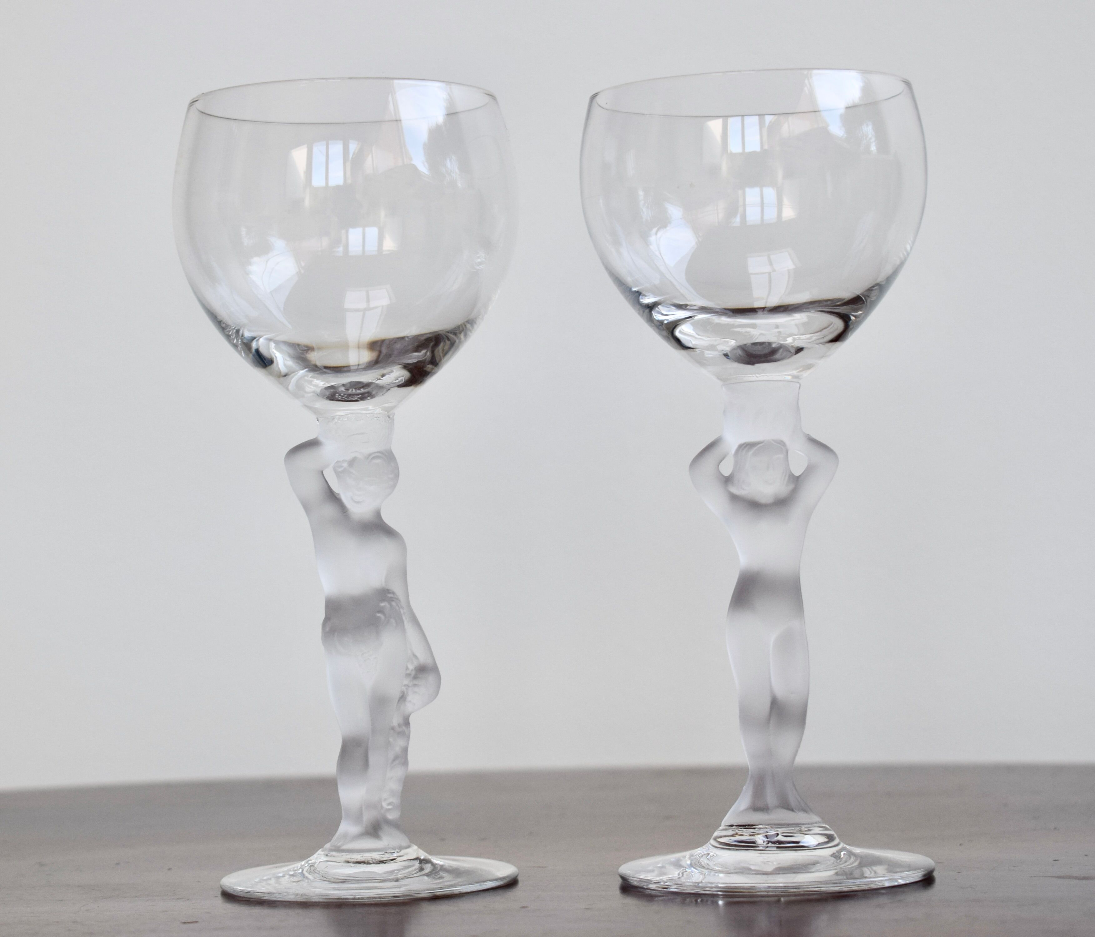 Set of 2 vintage Bayel crystal wine glasses