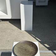 Plat en céramique vert indonésien D:26,5
