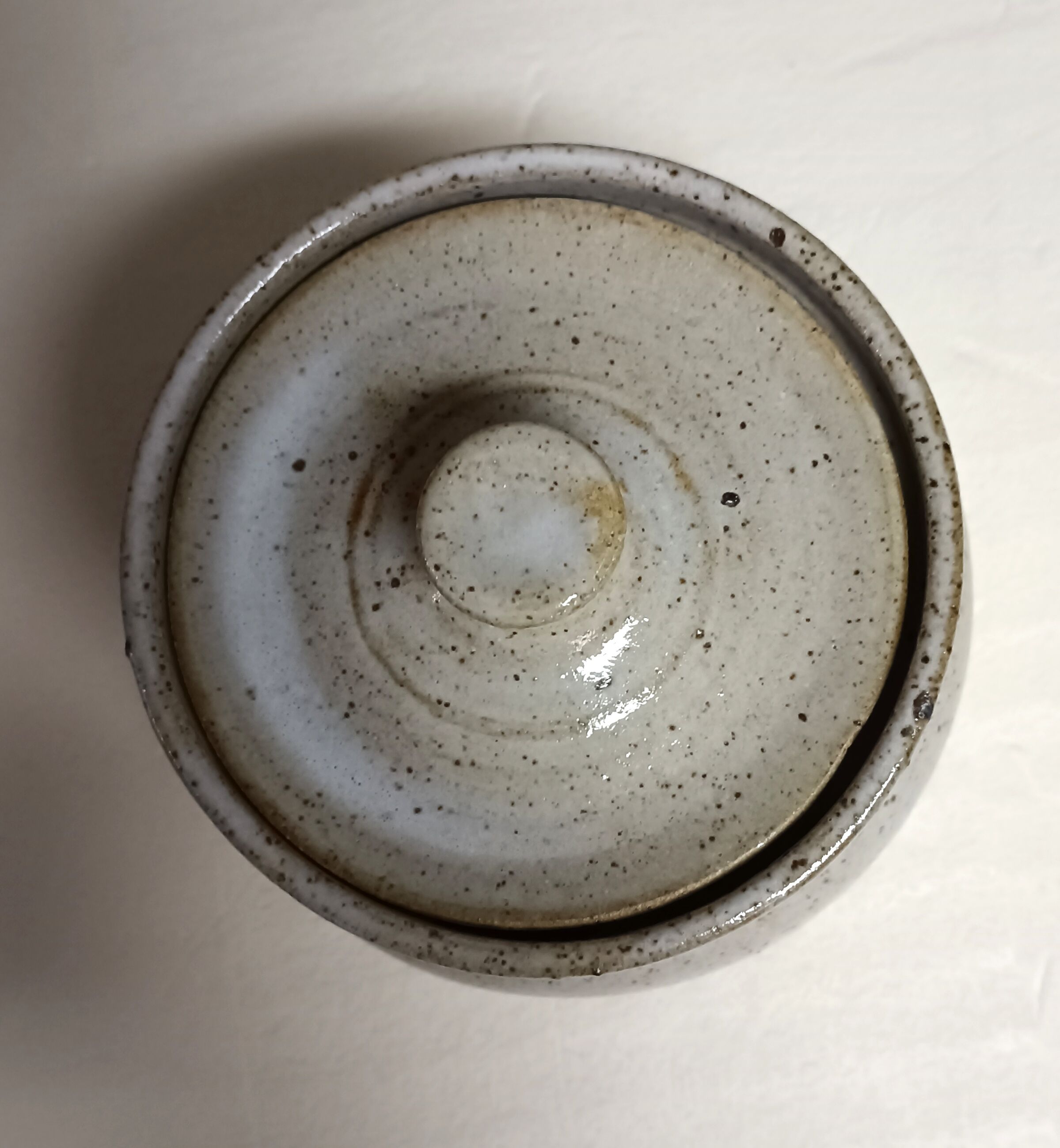 Glazed stoneware sugar