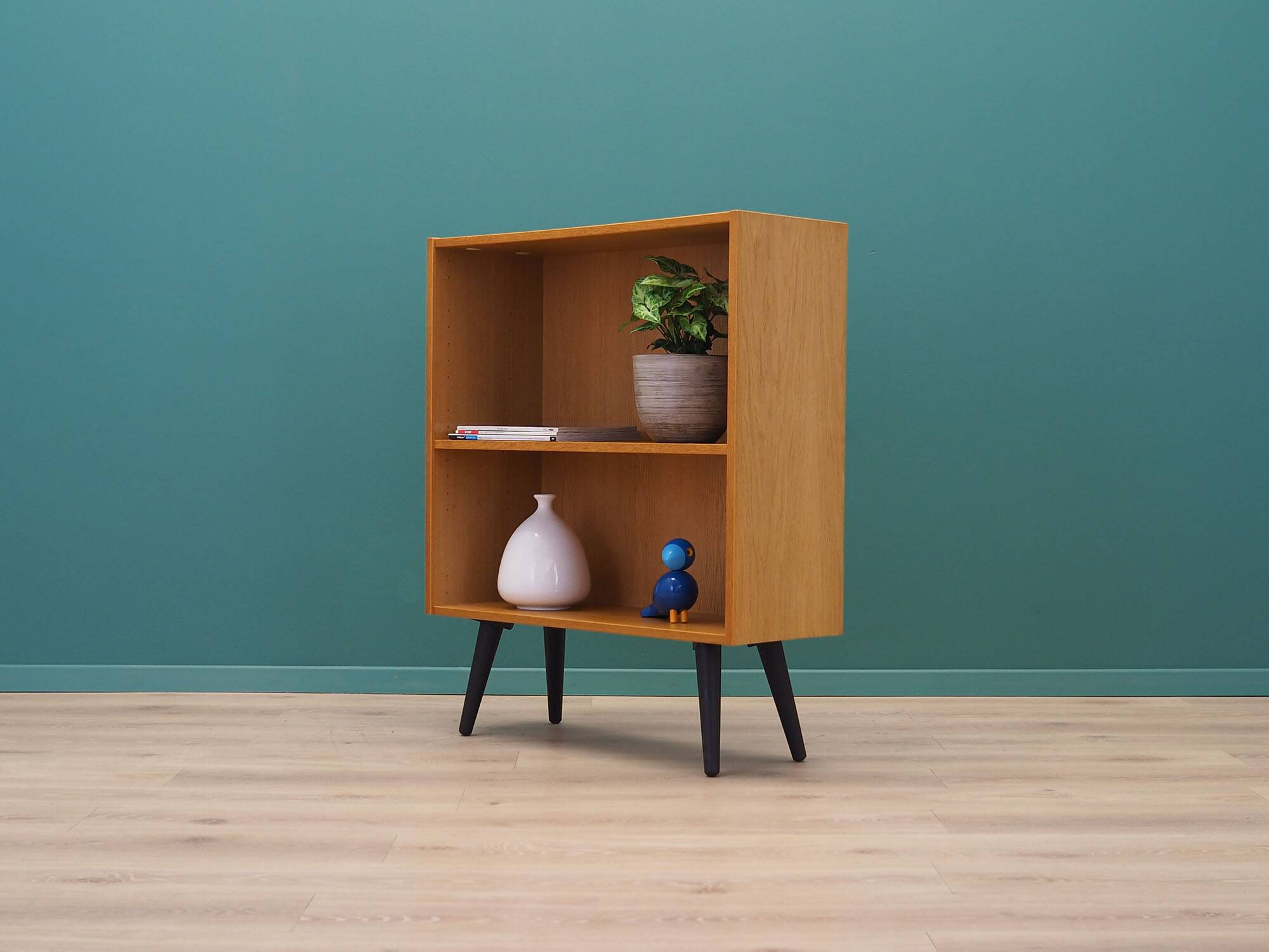Ash bookcase, Danish design, 1970s, manufactured by Domino Møbel