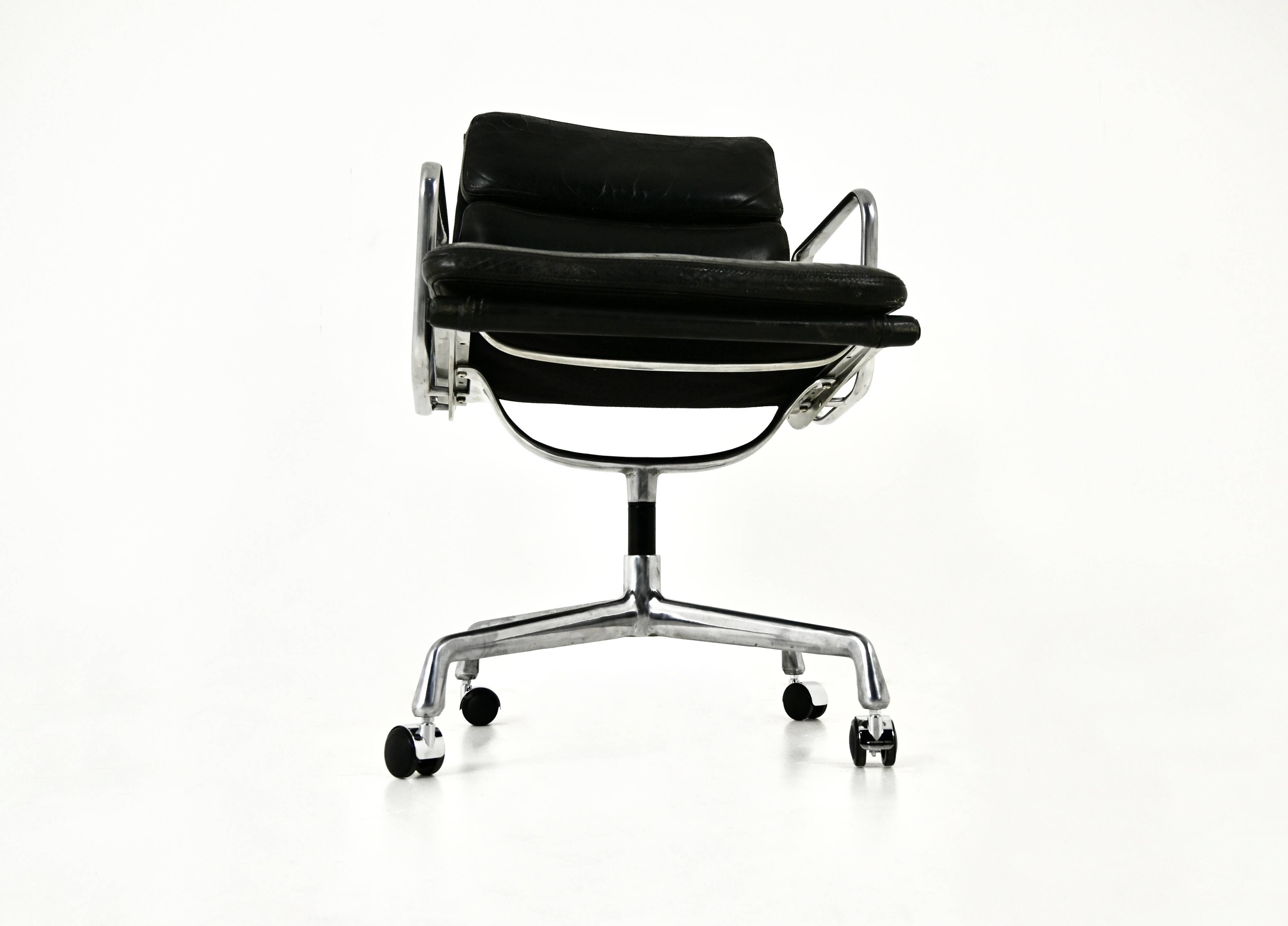 Office chair by Charles and Ray Eames for Herman Miller, 1970s