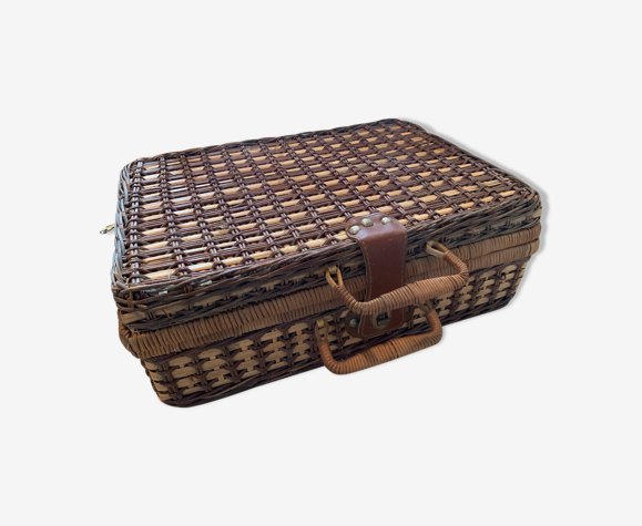 Valise en rotin