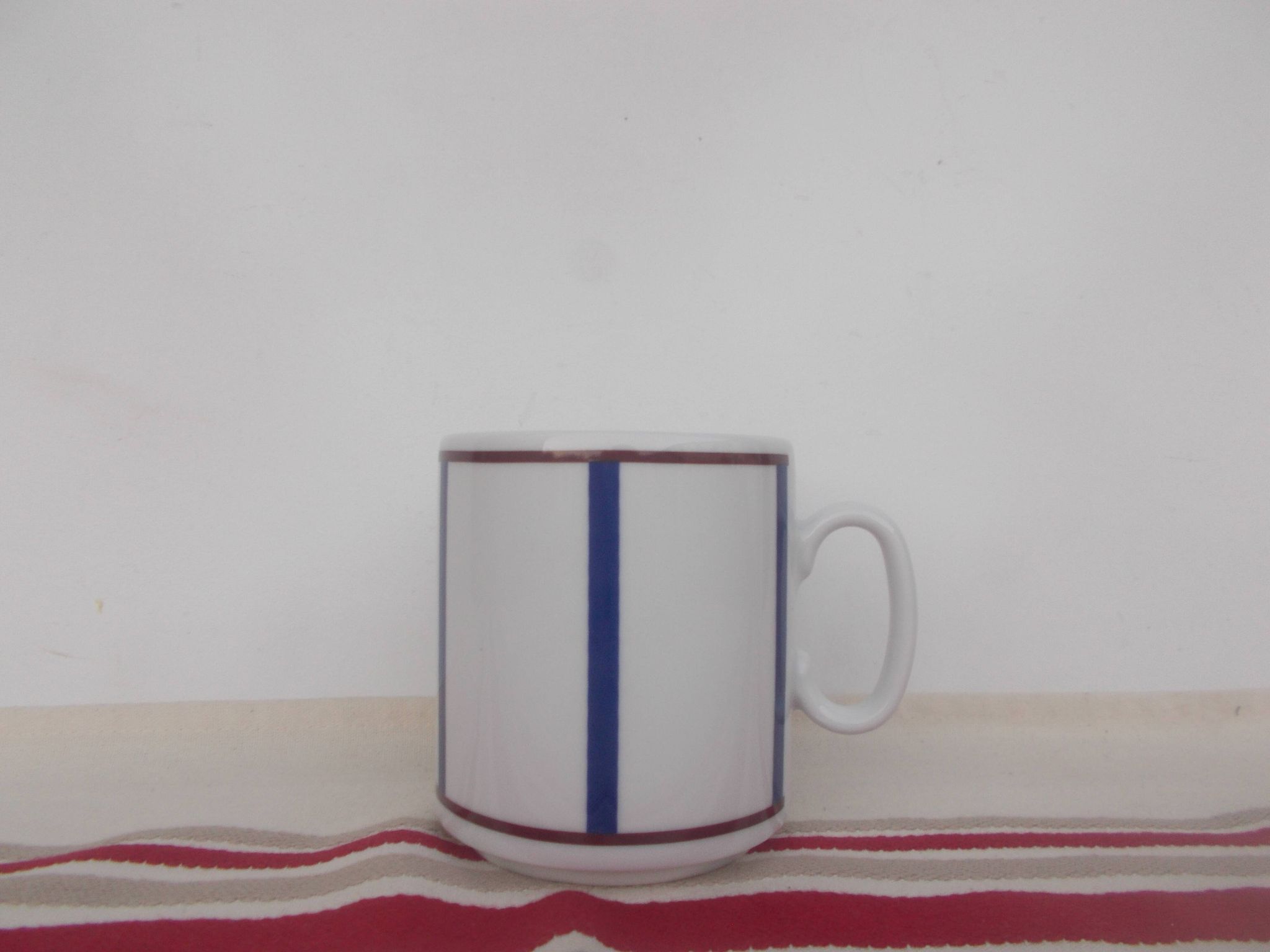 Lot de 2 mugs basque porcelaine bleu et rouge