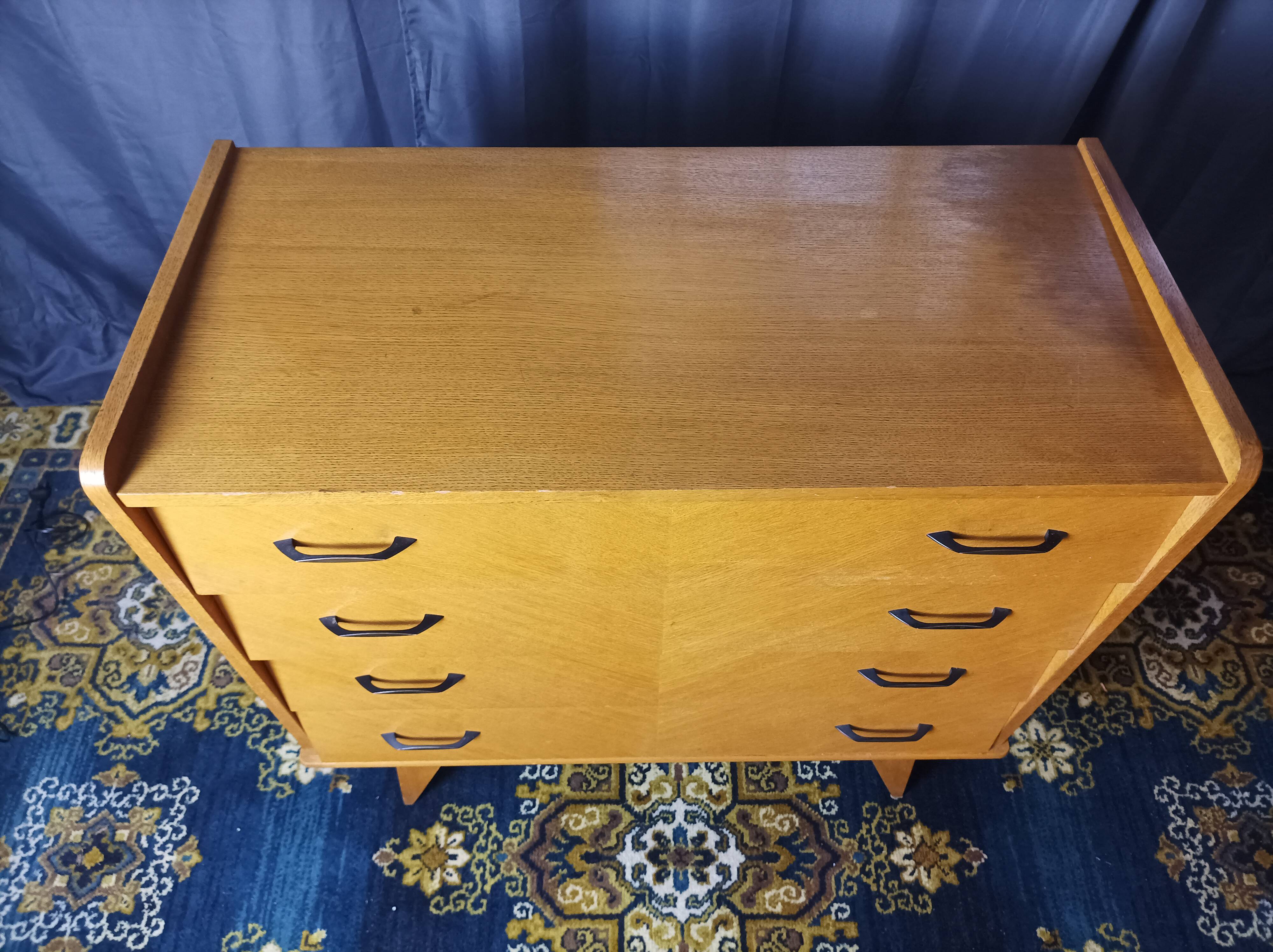 Vintage oak chest of drawers 4 drawers