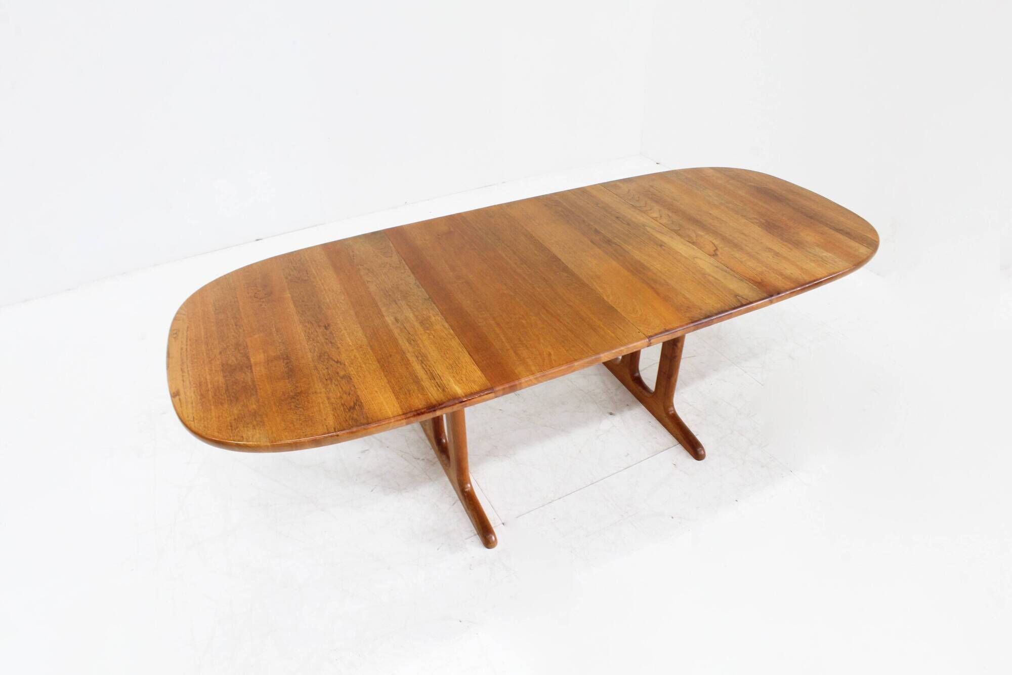 Table à manger ovale extensible vintage Glostrup danoise en teck massif des années 1960