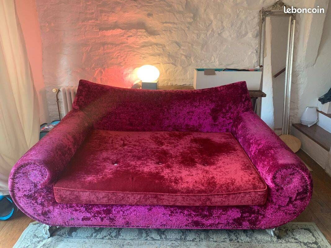 Gaudi Large Depth Sofa Bed