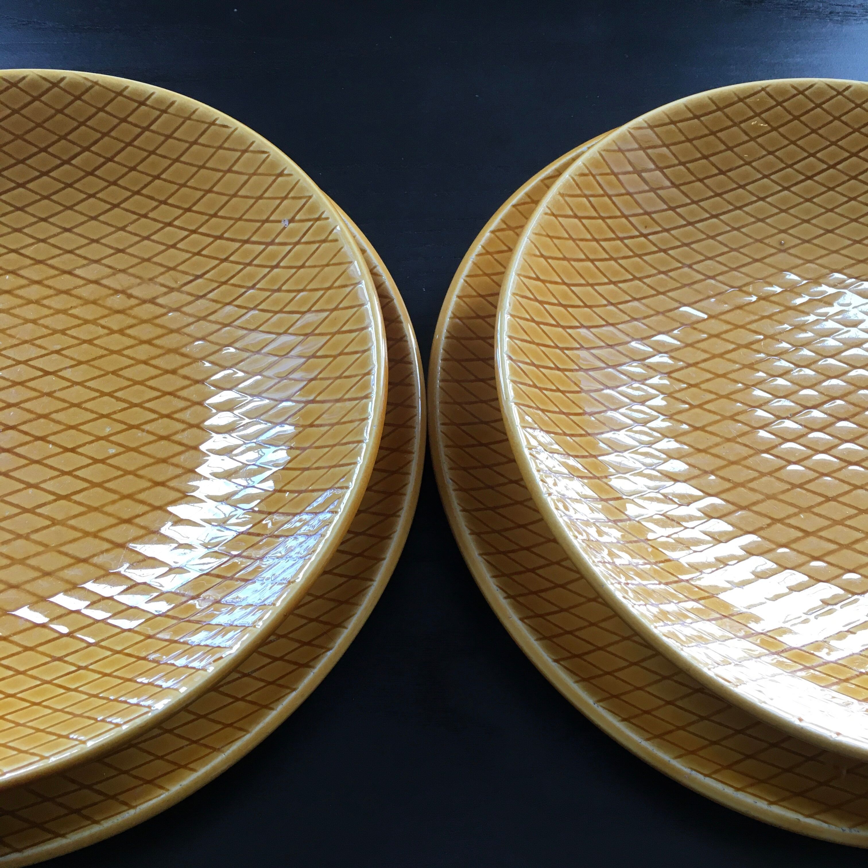 Lot of 4 honey plates