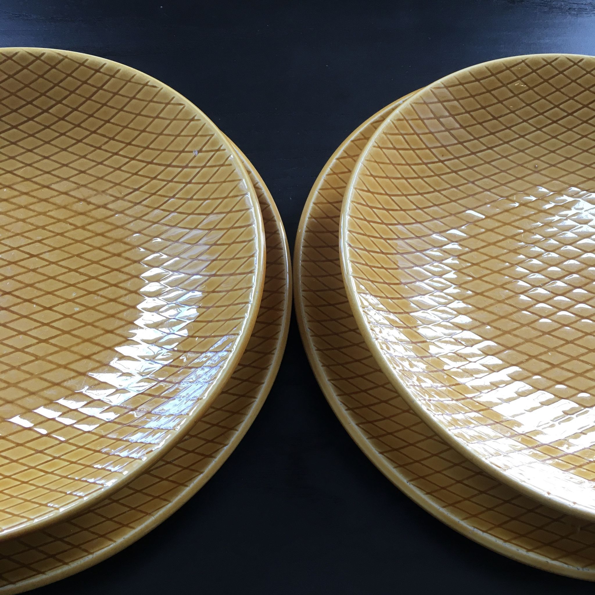 Lot of 4 honey plates