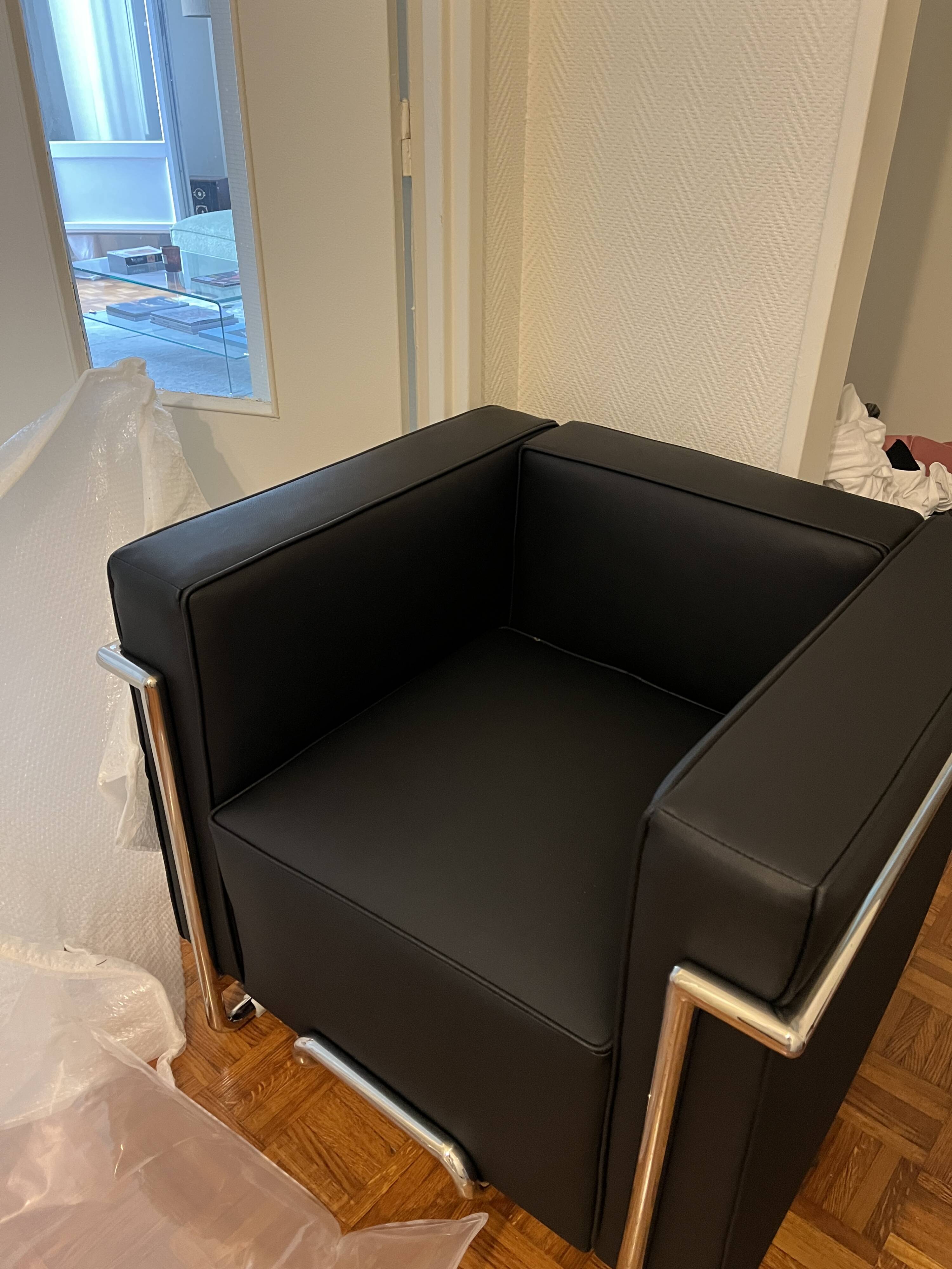 Vintage armchair inspired by Cassina Corbusier - The Masie