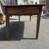 Table de ferme pied fuseau