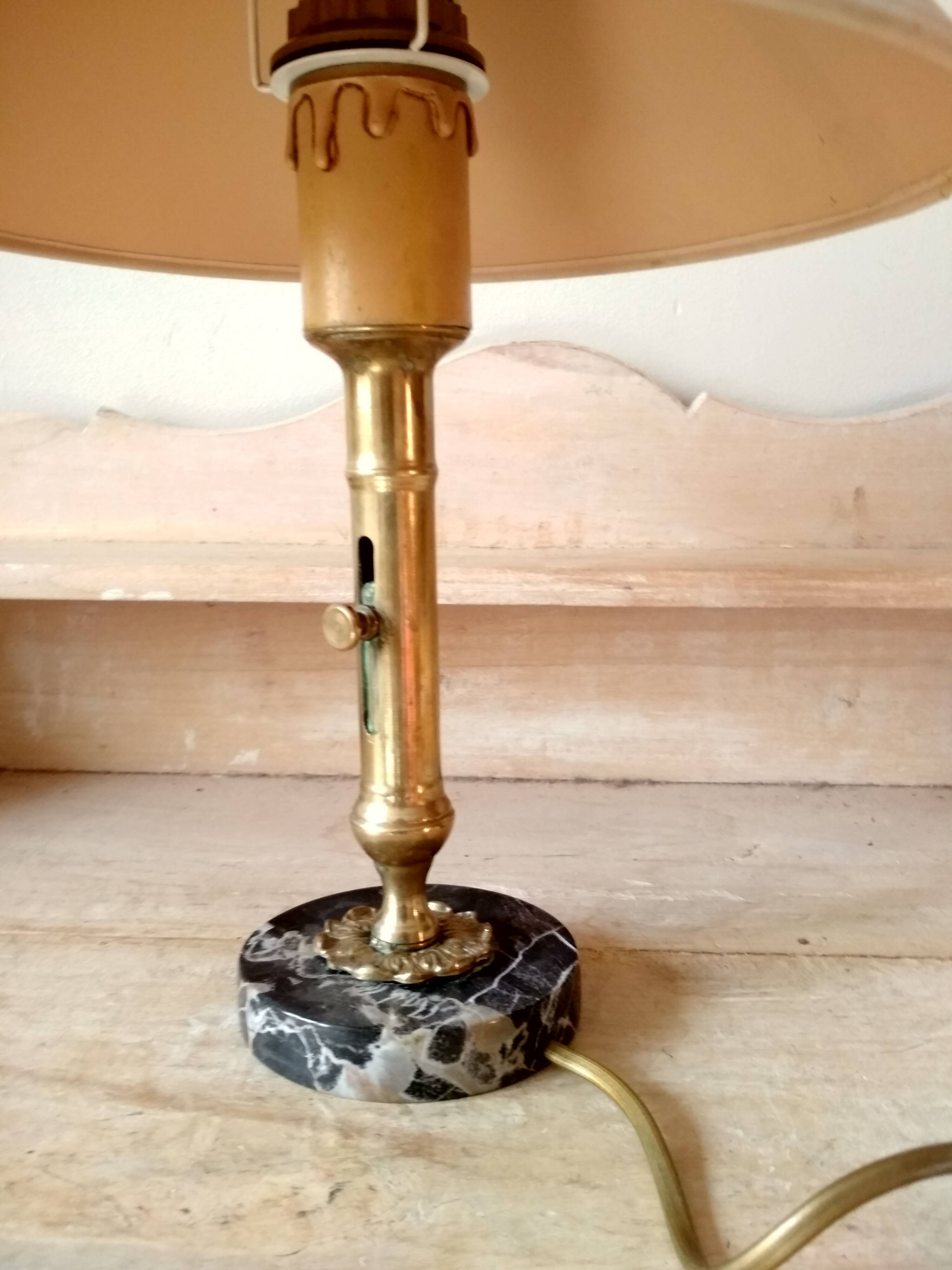 Table lamp with brass candle holder and marble base