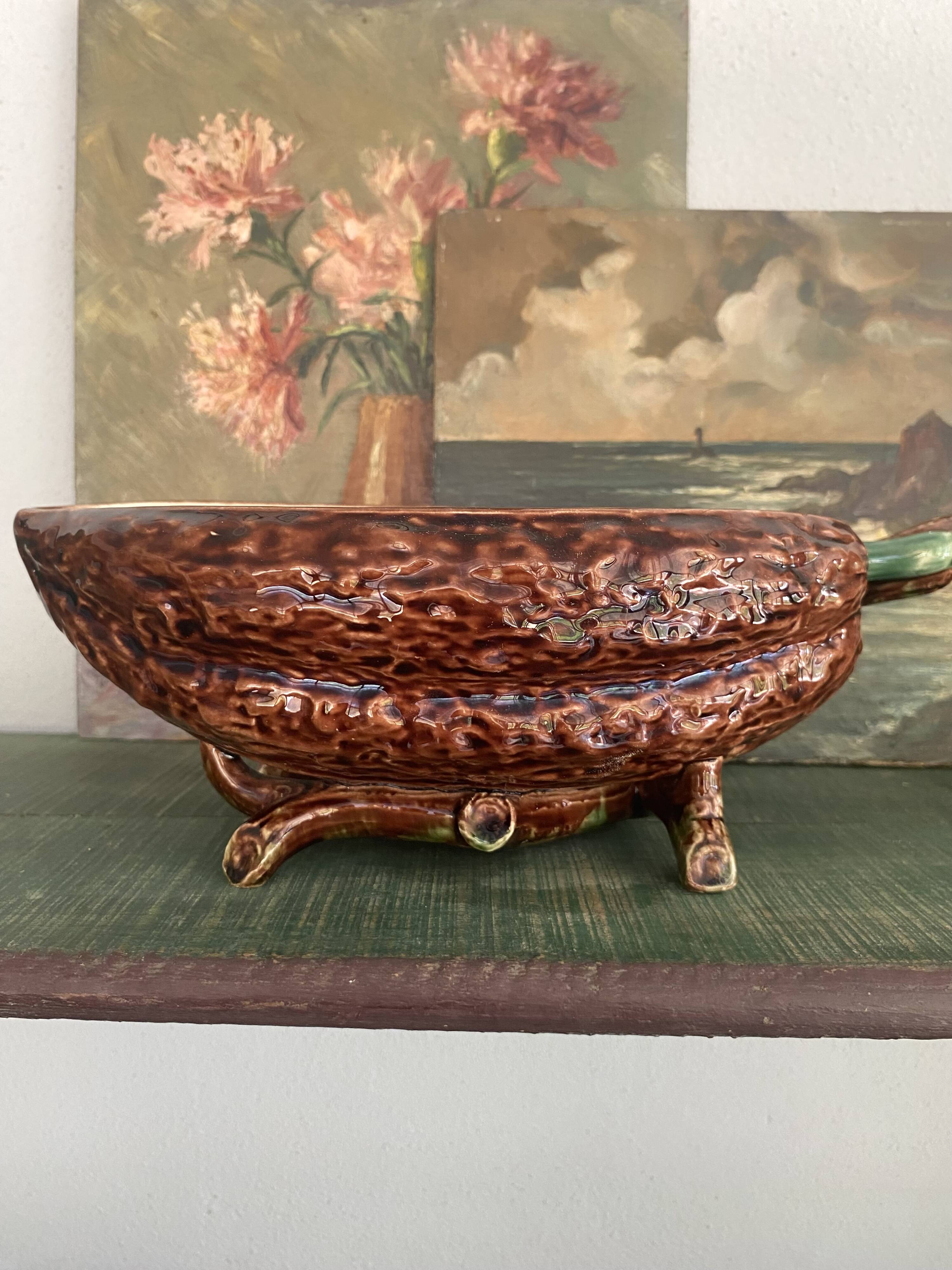 XXL cocoa pod slip dish