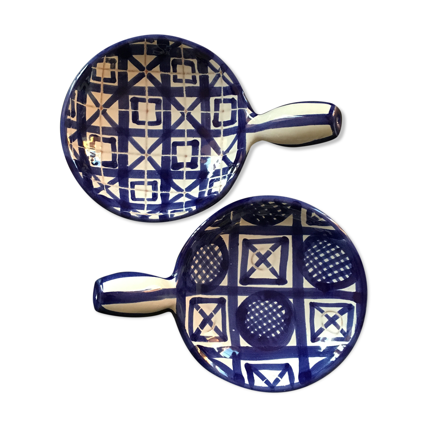 Paire de caquelons décor bleu