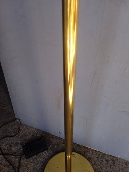 Reading light / articulated floor lamp ep 1970 golden brass