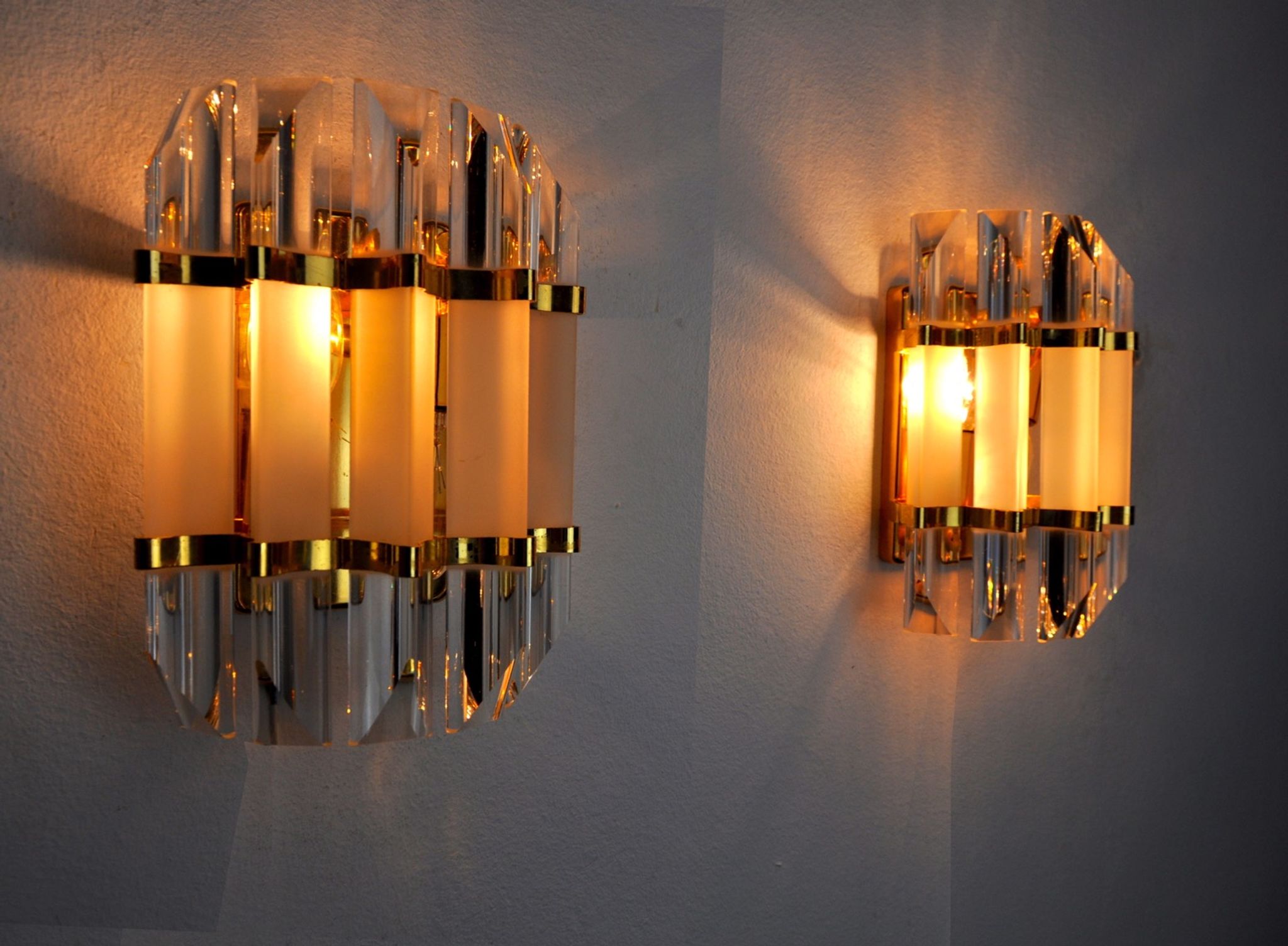 Pair of venini wall lamps, Glass, Italy, 1970