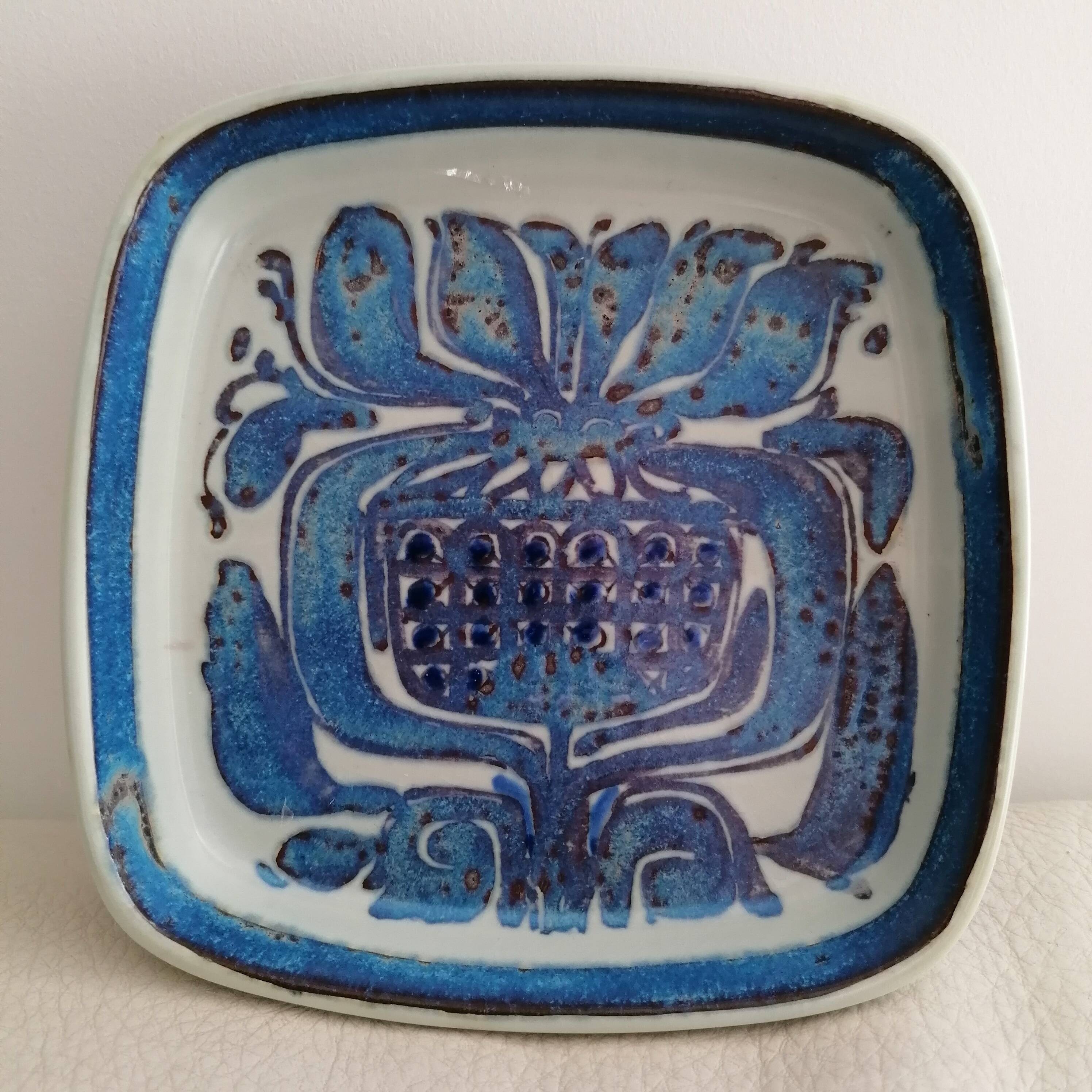 Earthenware dish from the Tenera series by Kari Christensen for Royal Copenhagen