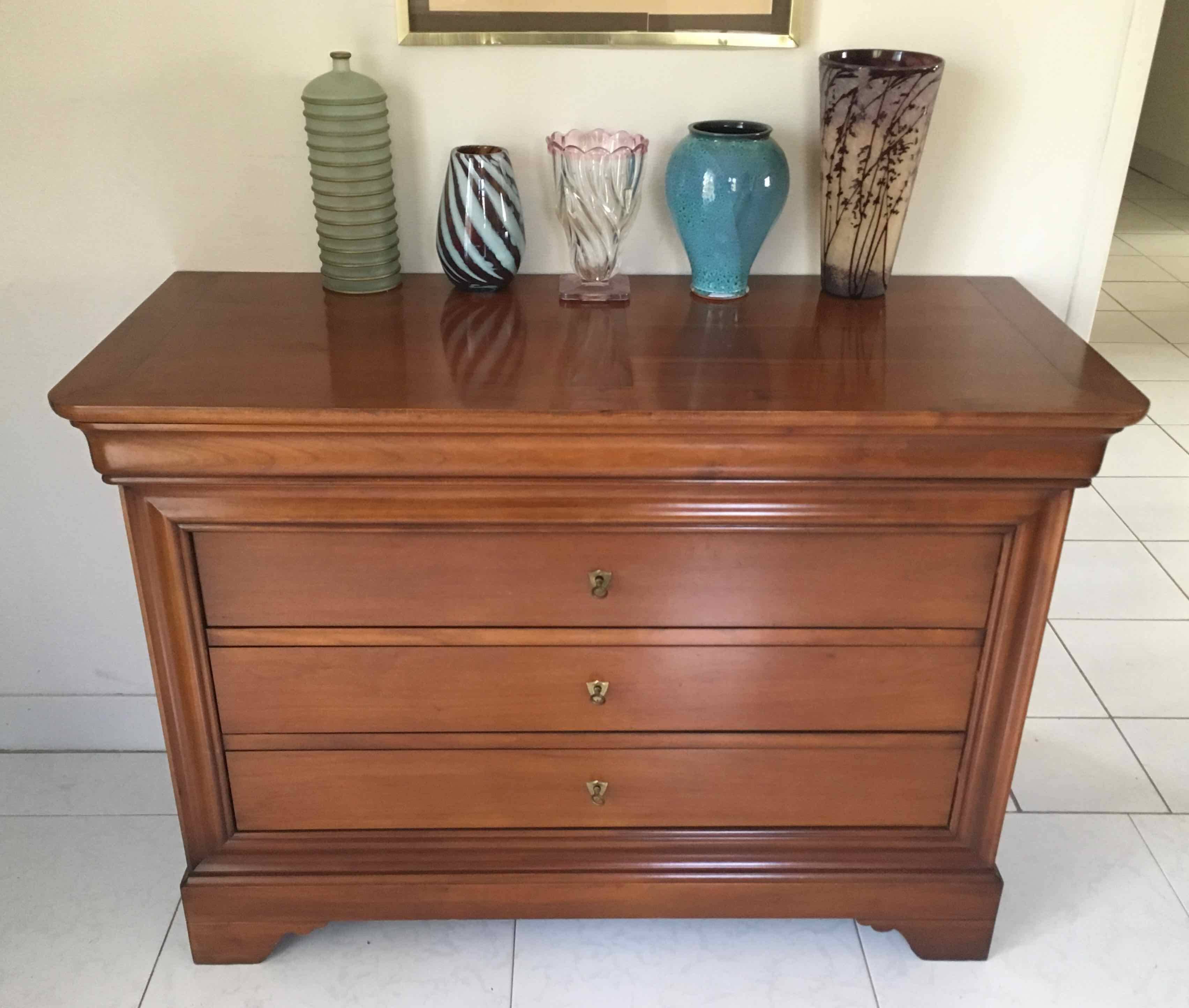 4-drawer chest of drawers in doweled cherry, Louis-Philippe style