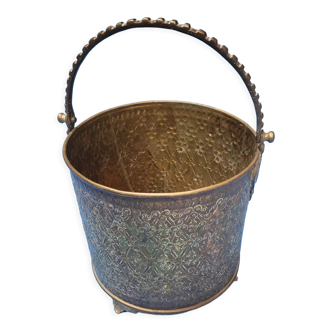 Solid brass bucket with leg and handle