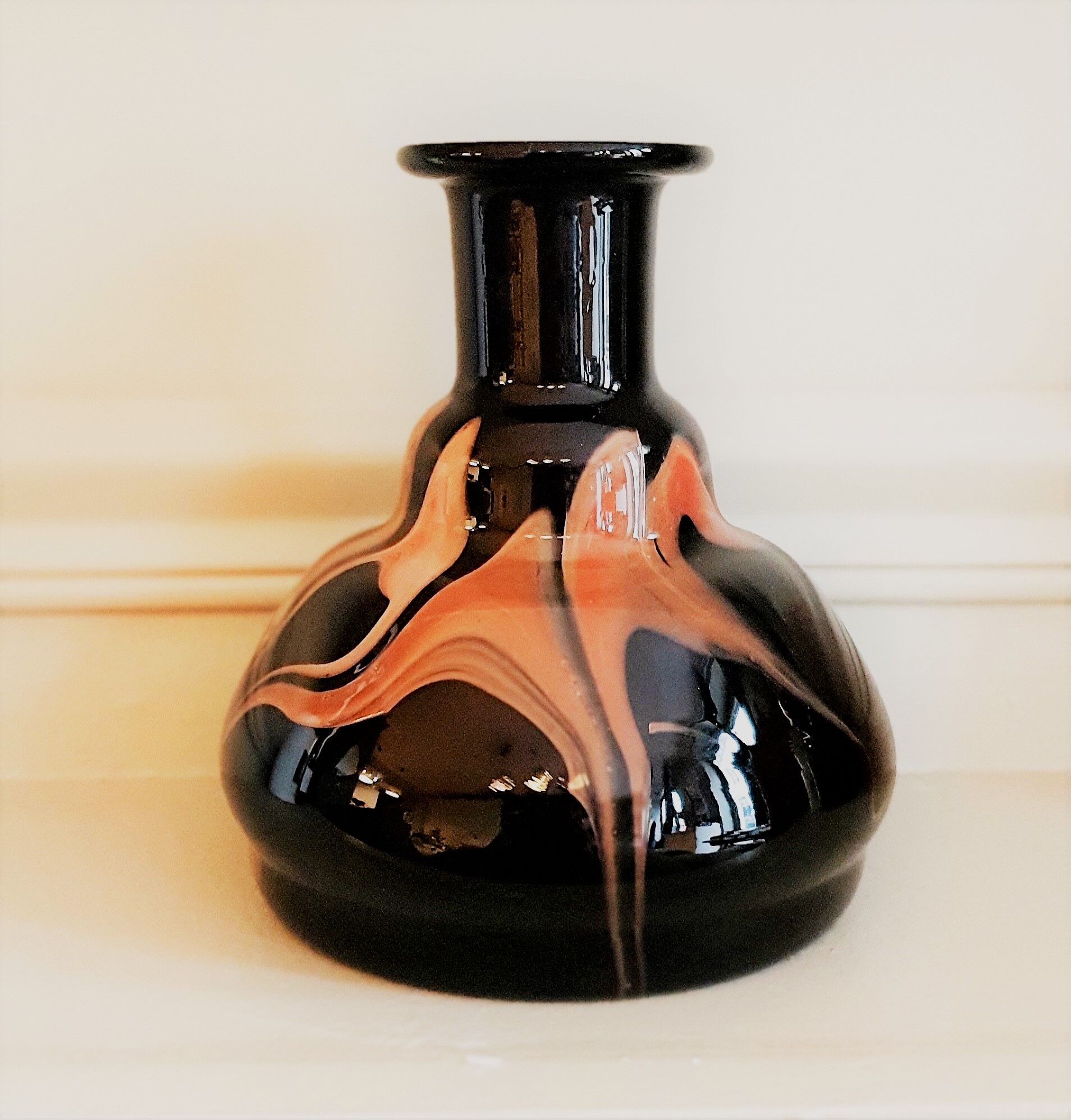 Soliflore vase in marbled glass signed Maure Viel