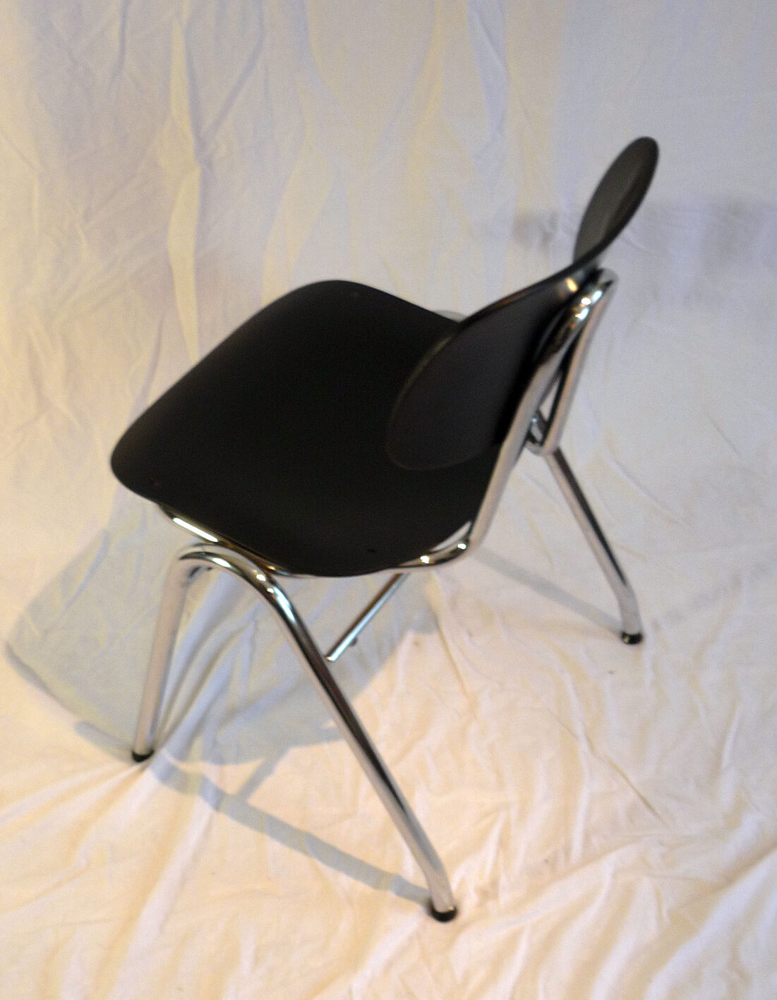 Set of 4 stackable chairs chrome steel tube