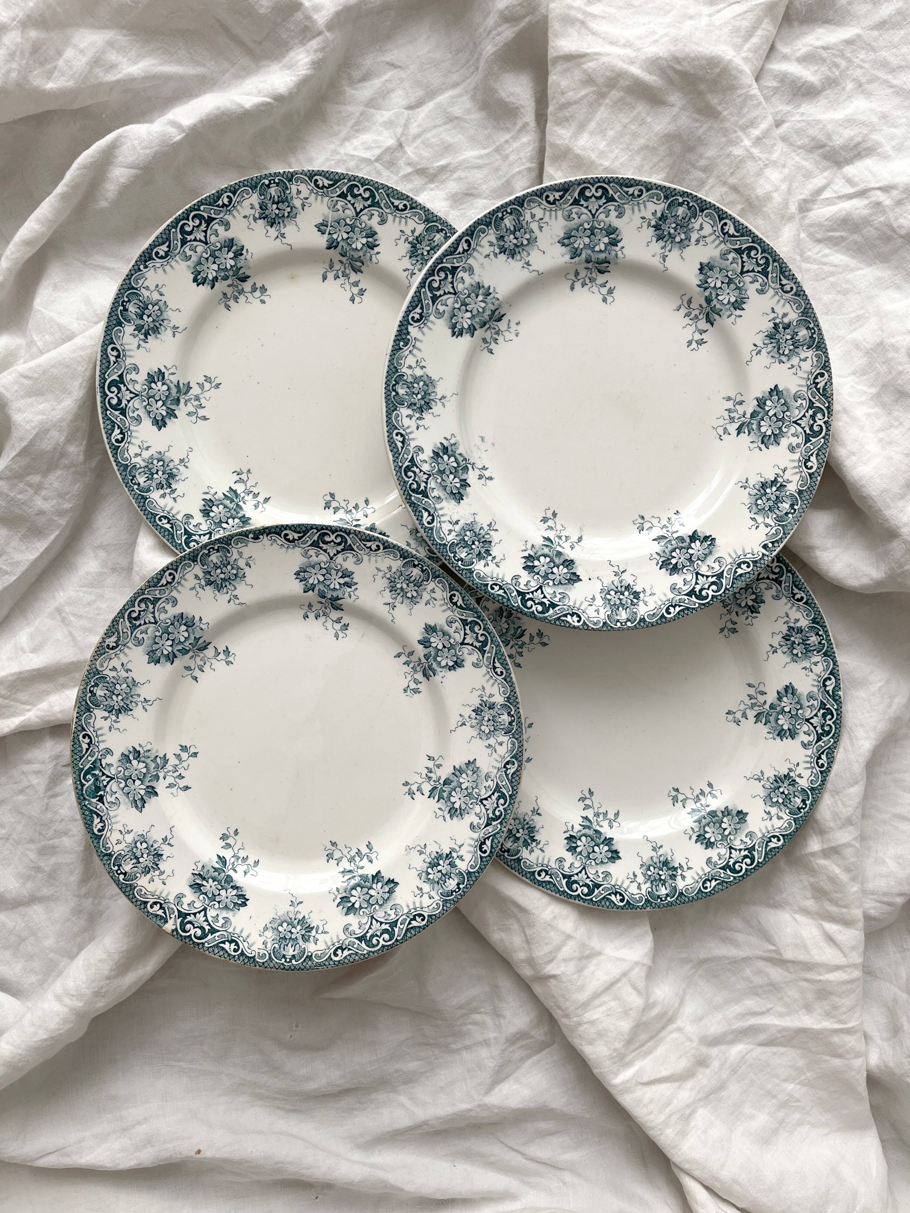 4 assiettes plates en terre de fer "Primevère" Saint Amand et Hamage
