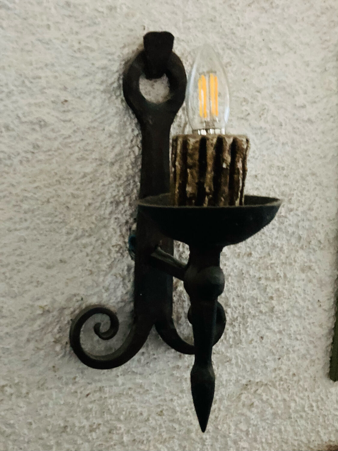Wrought iron wall lamp