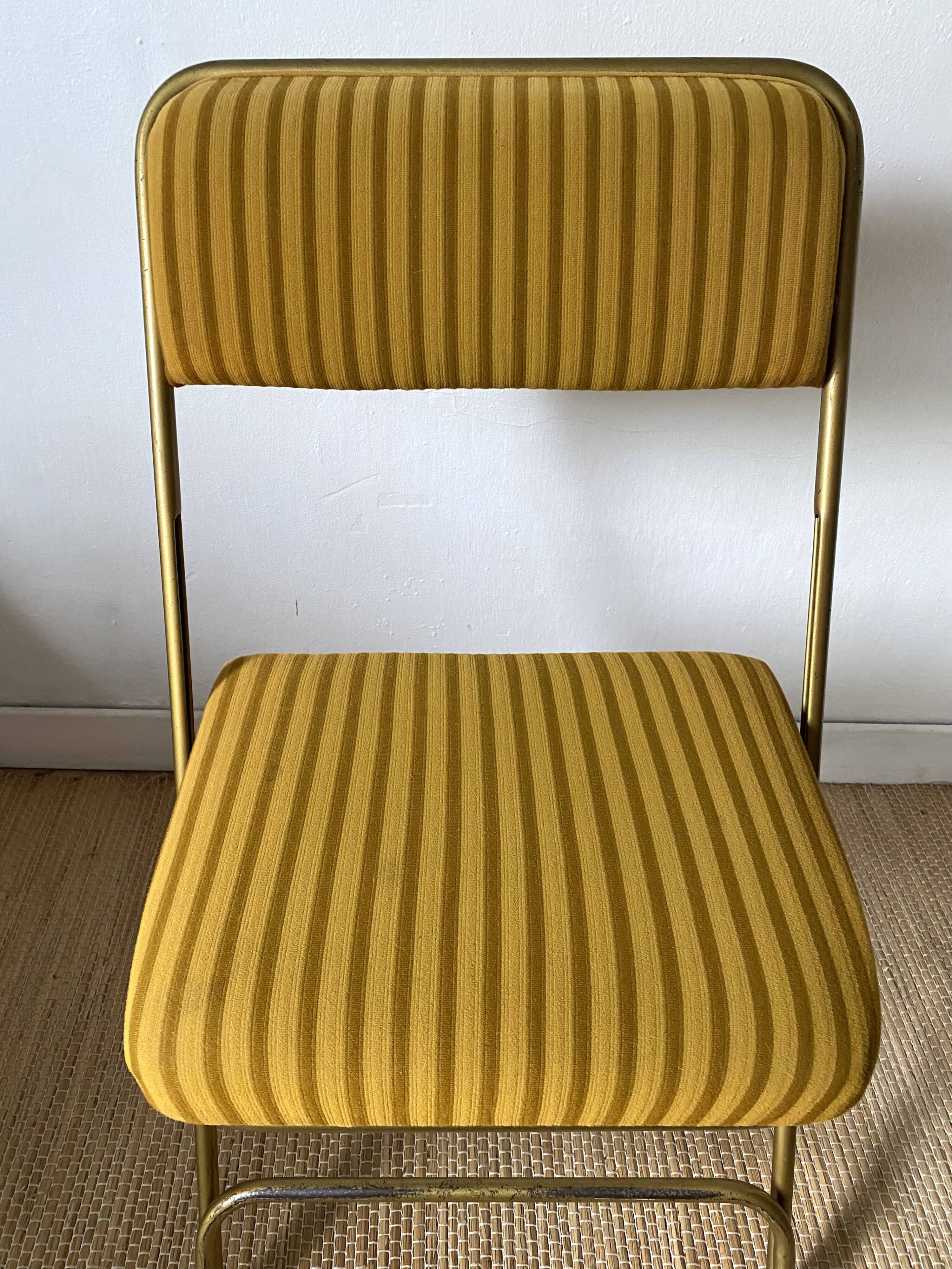 Lafuma folding chairs in velvet and gold metal