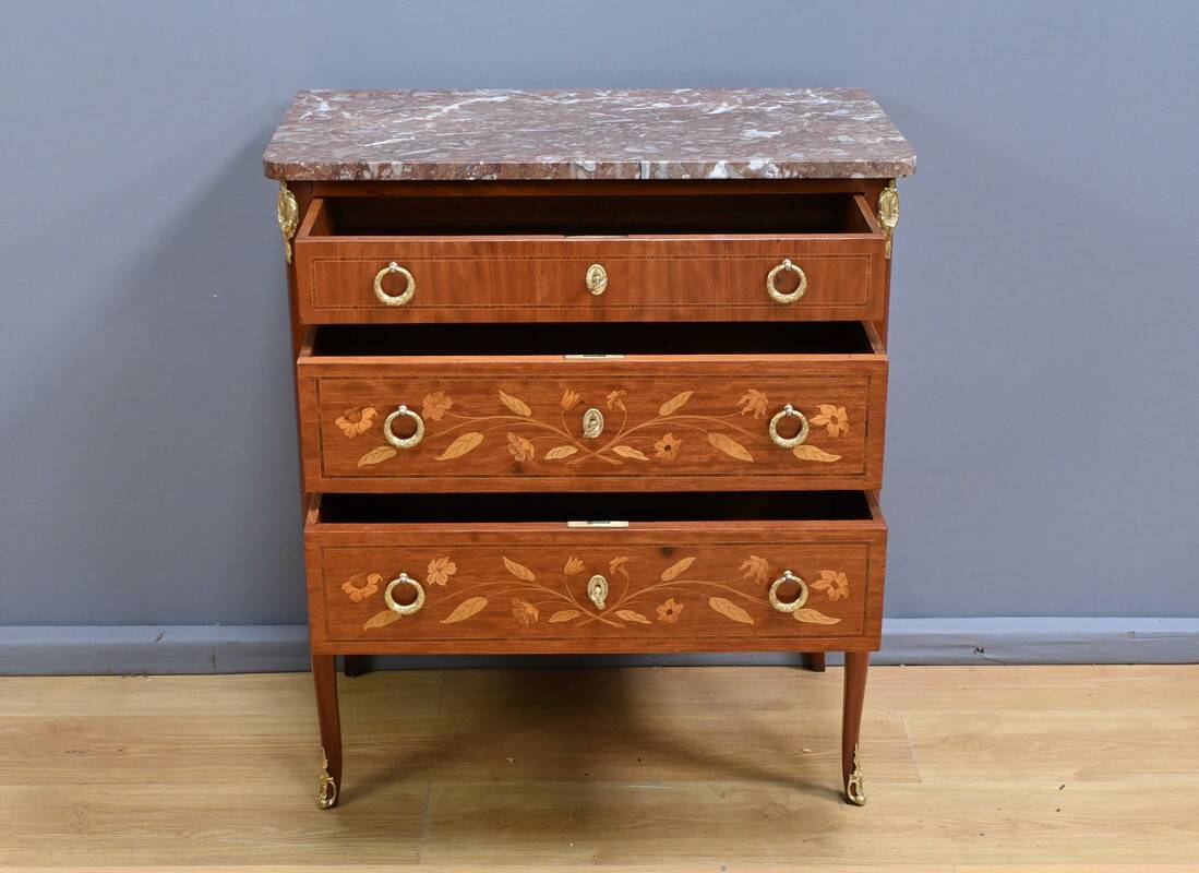 Petite Commode en Acajou Blond – Début XXe