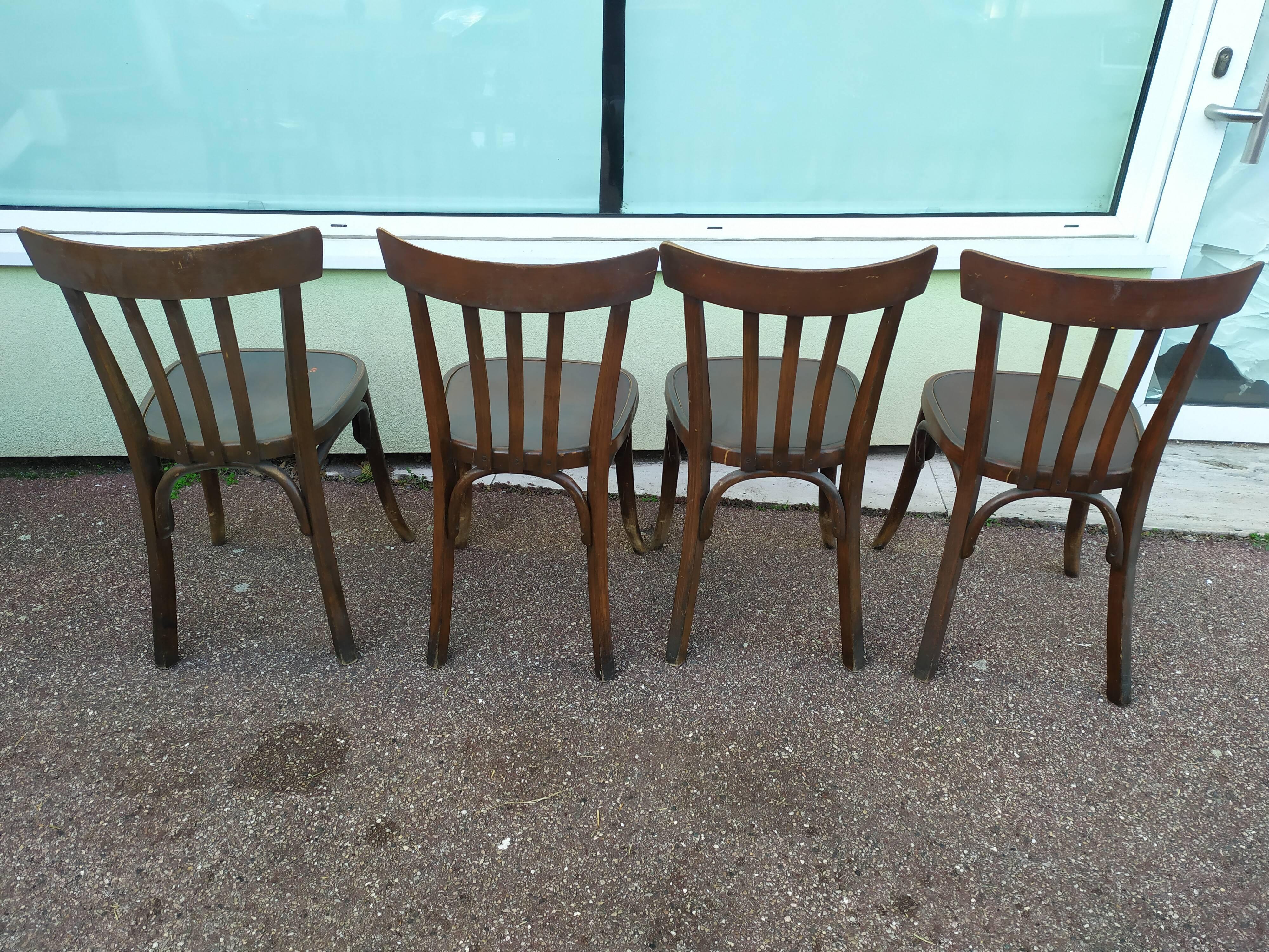 Set of 4 wooden bistro chairs - vintage - old