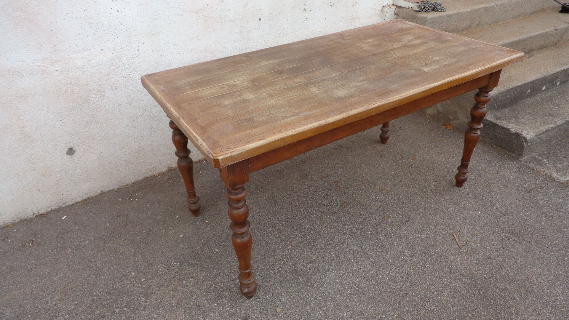 Bistro table , removable tray