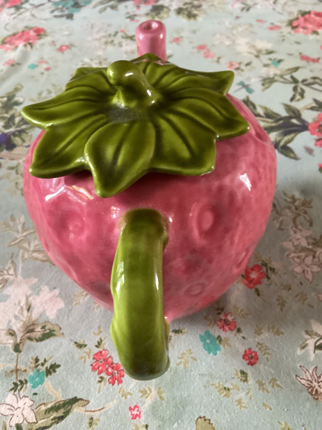Strawberry teapot