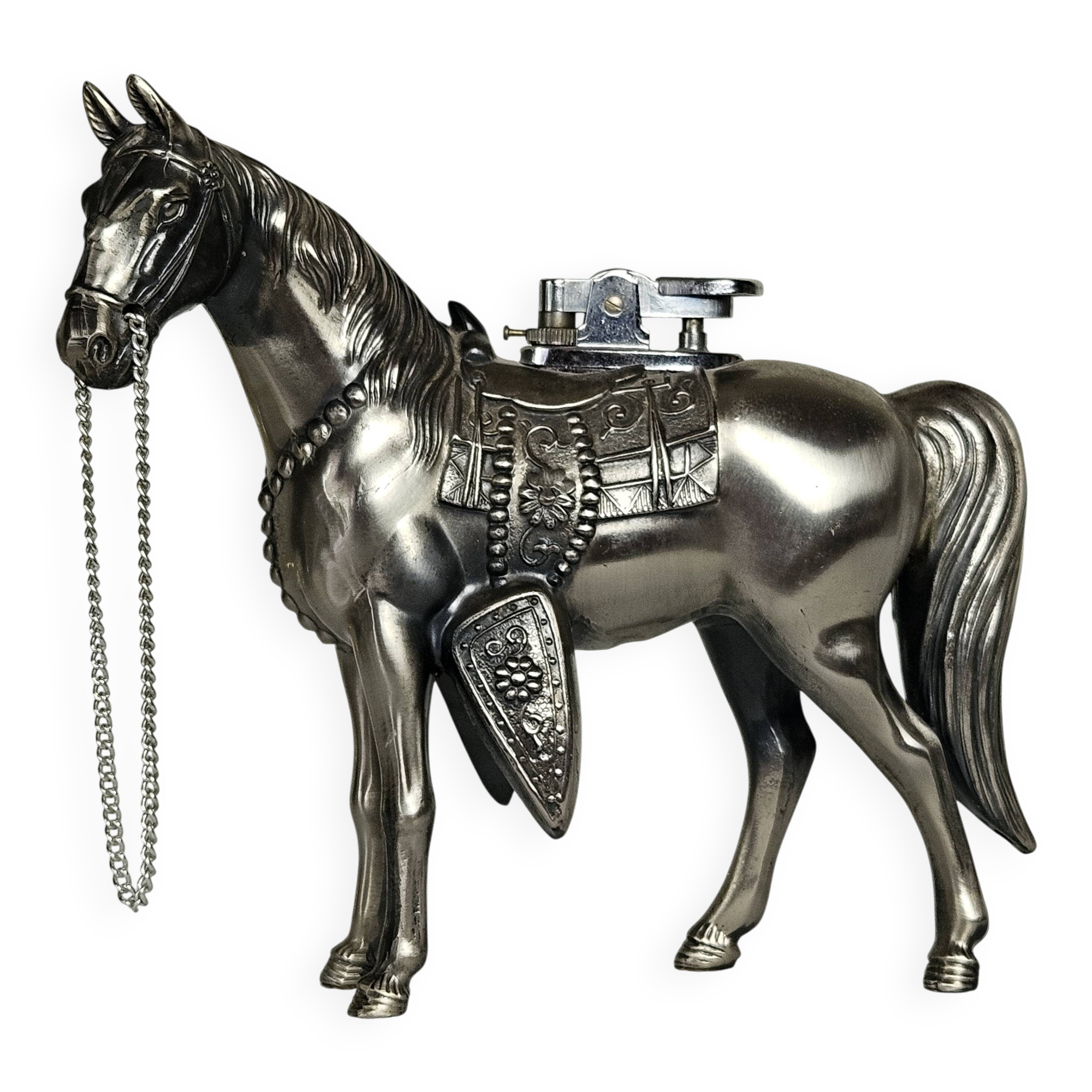 Decorative horse table lighter