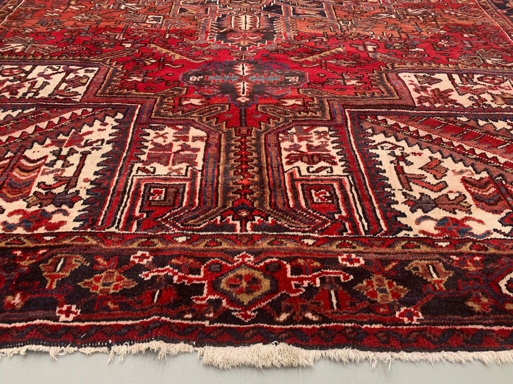 Antique Heriz Rug 335x235 cm Wool Oriental Hand Made Carpet Red, Brown, Blue