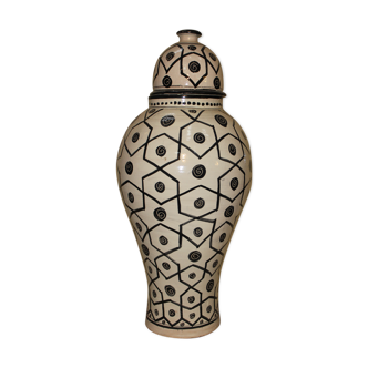 Ceramic vase