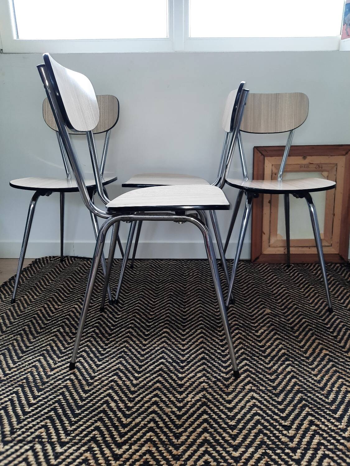 Set of 4 vintage Formica chairs