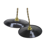 Pair of enamelled sheet metal suspensions