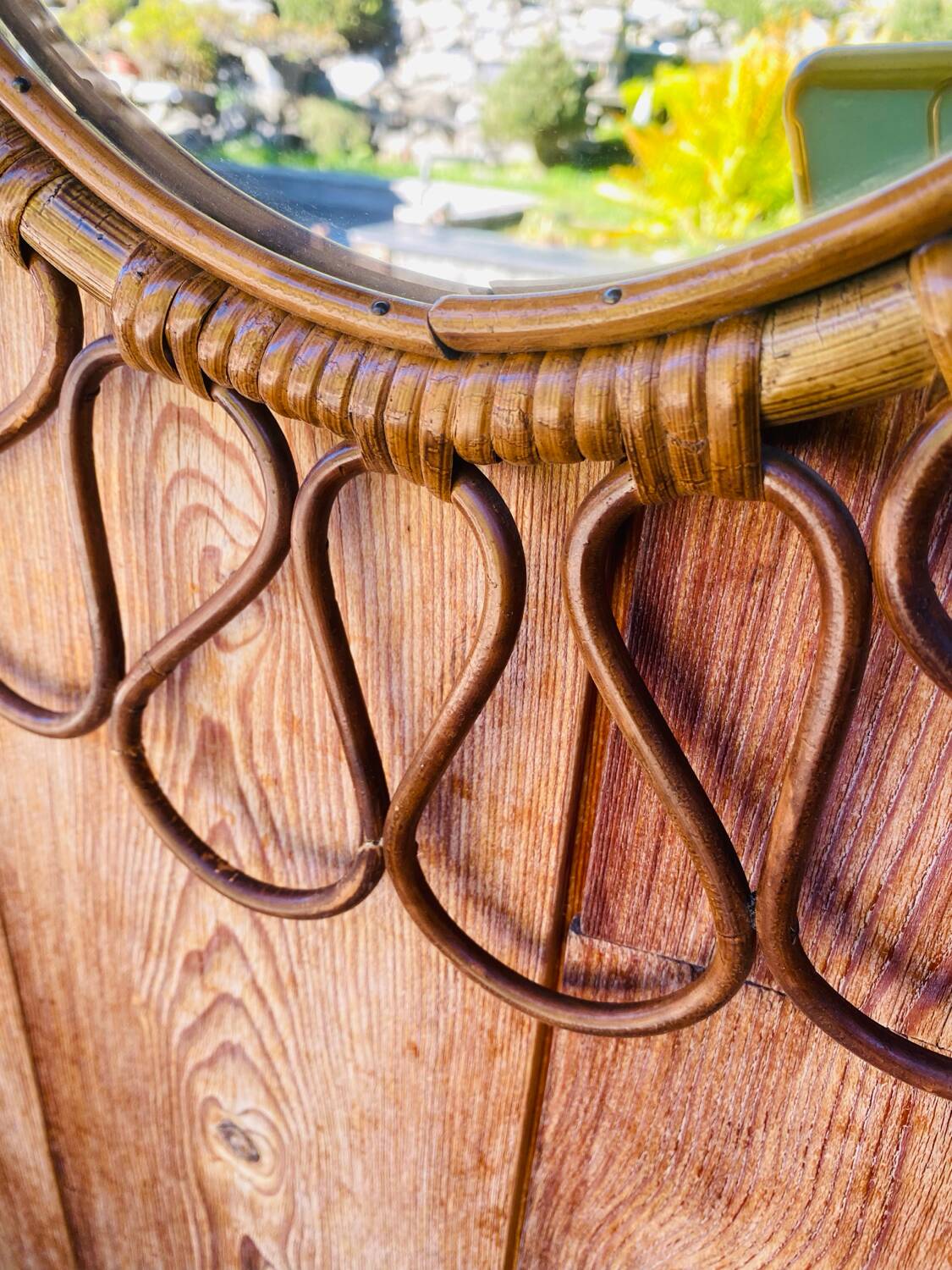 Vintage rattan flower sun mirror